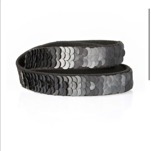Black Sequins Urban Bracelet - Picture 2 of 5